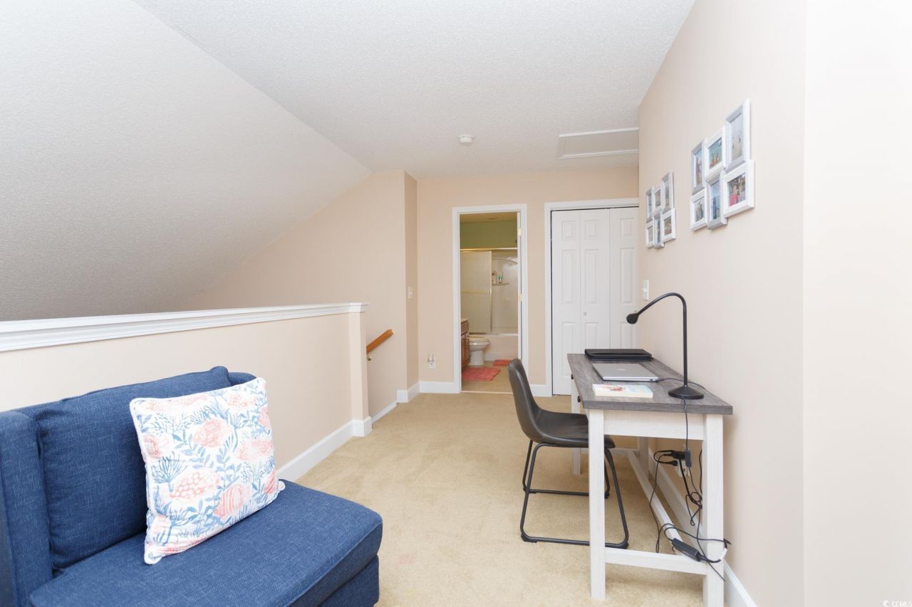 301 River Rock Ln. Photo 23