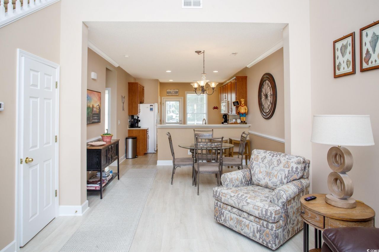 301 River Rock Ln. Photo 6