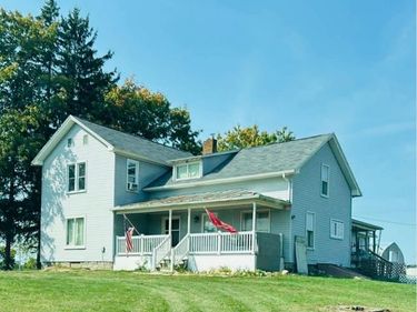 8100 Valley Highway, Kalamo Twp, MI 49096