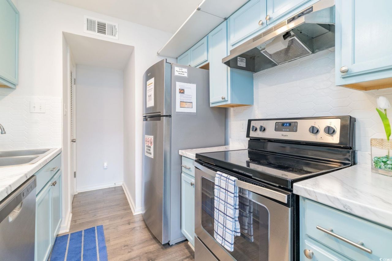 9661 Shore Dr. Photo 11