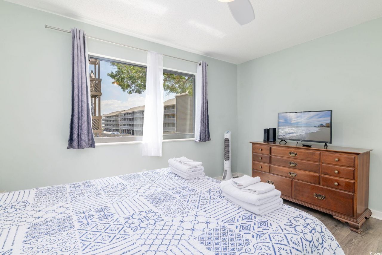 9661 Shore Dr. Photo 18