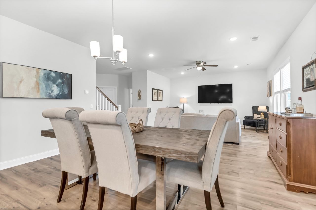 3061 Grinnell Street Photo 16