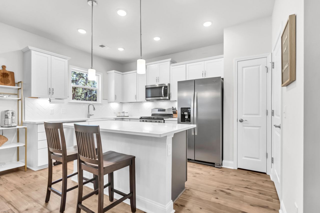 3061 Grinnell Street Photo 17