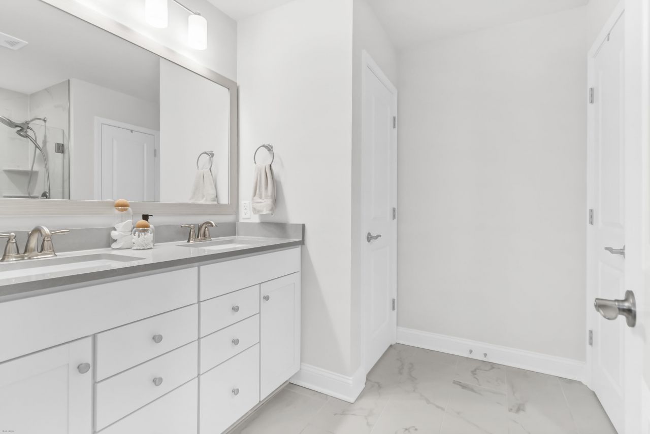 3061 Grinnell Street Photo 41