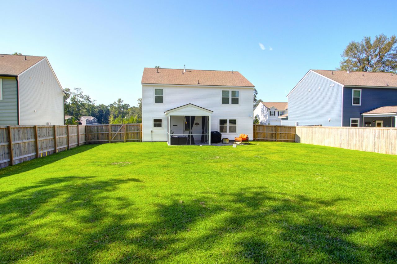 3061 Grinnell Street Photo 44