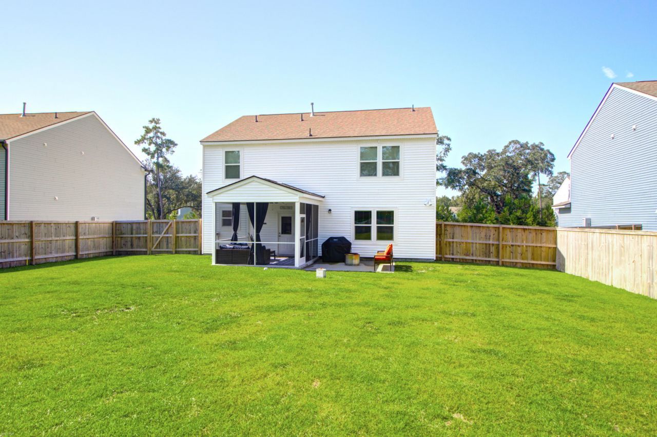 3061 Grinnell Street Photo 45