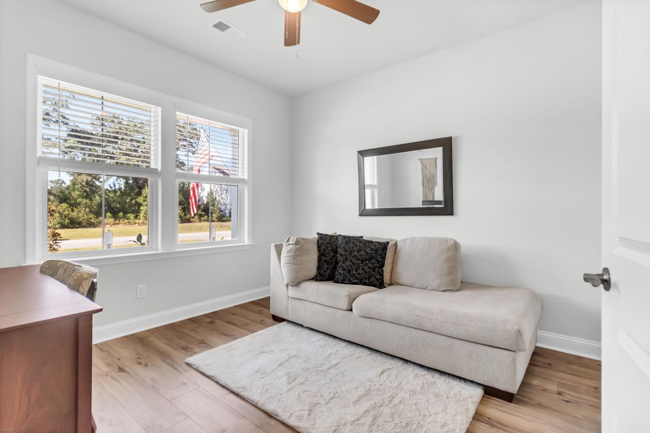 3061 Grinnell Street Photo 5