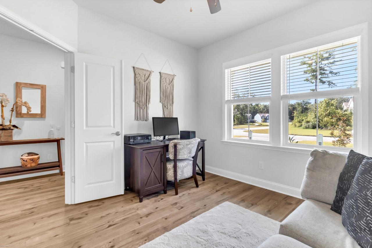 3061 Grinnell Street Photo 6