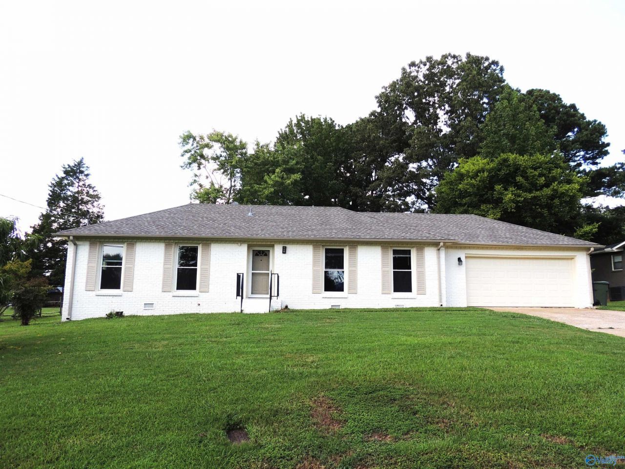 2011 Weatherly Rd Huntsville, AL 35803