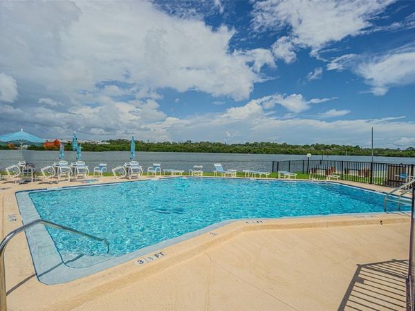1 WINDRUSH BOULEVARD, Unit 30, INDIAN ROCKS BEACH, FL 33785