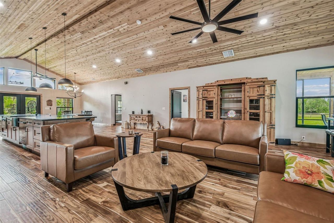 1517 Uncle Buds Lane, Lithia, FL 33547 Photo