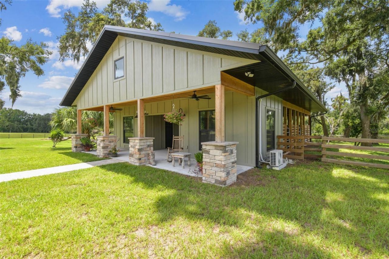 1517 Uncle Buds Lane, Lithia, FL 33547 Photo