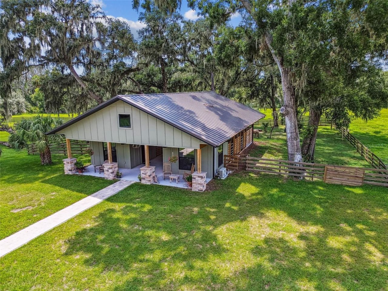 1517 Uncle Buds Lane, Lithia, FL 33547 Photo