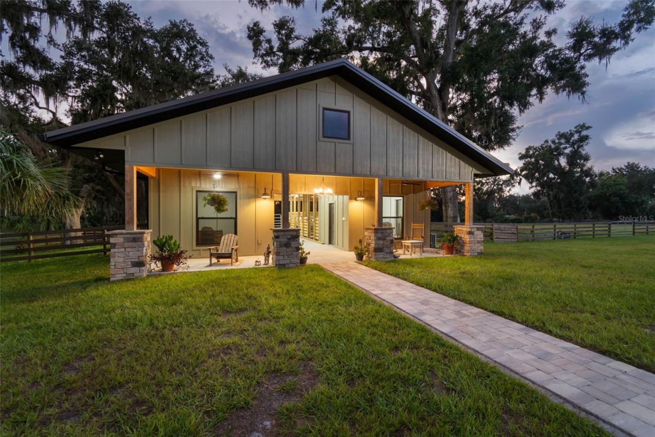 1517 Uncle Buds Lane, Lithia, FL 33547 Photo