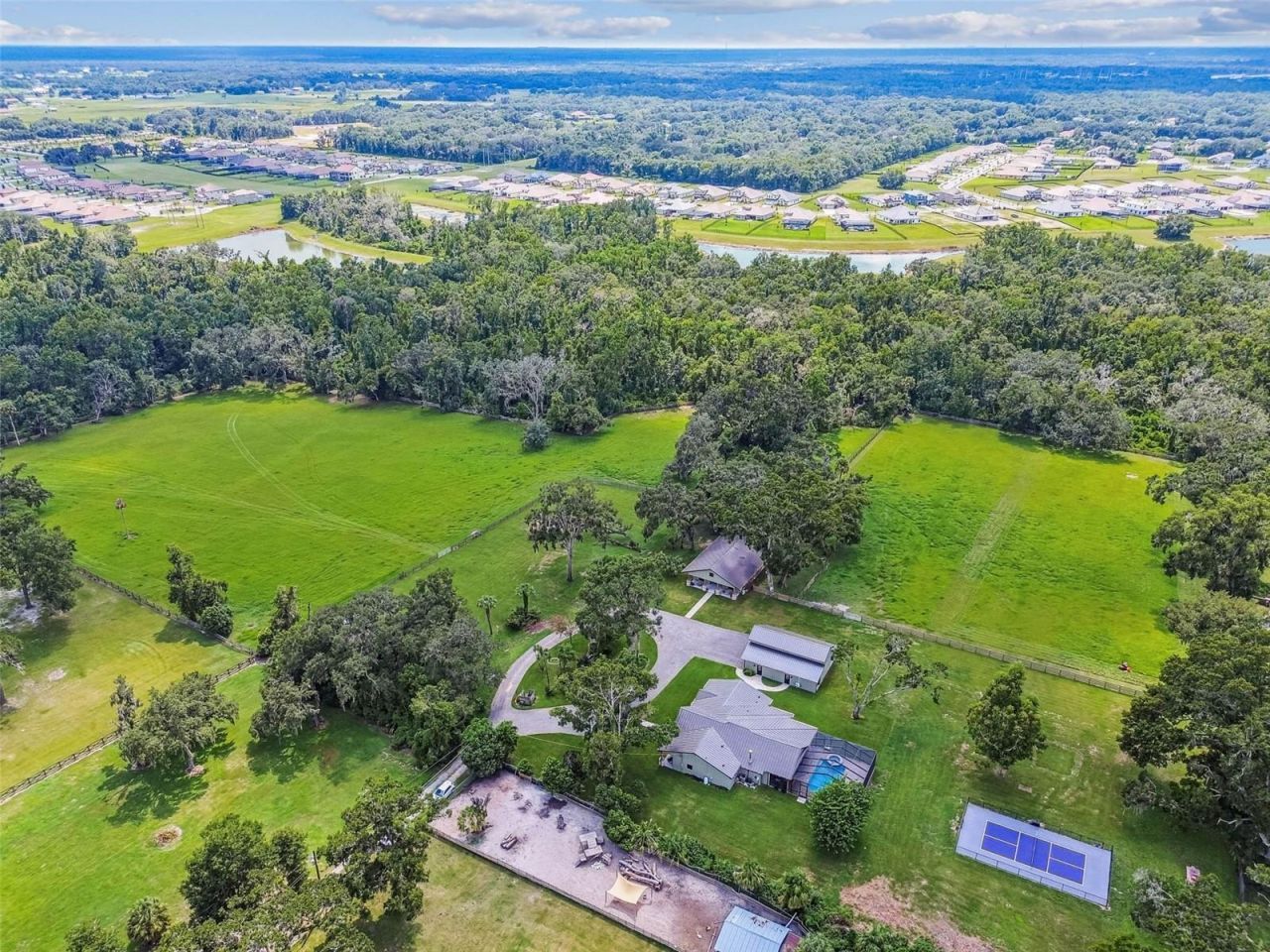 1517 Uncle Buds Lane, Lithia, FL 33547 Photo