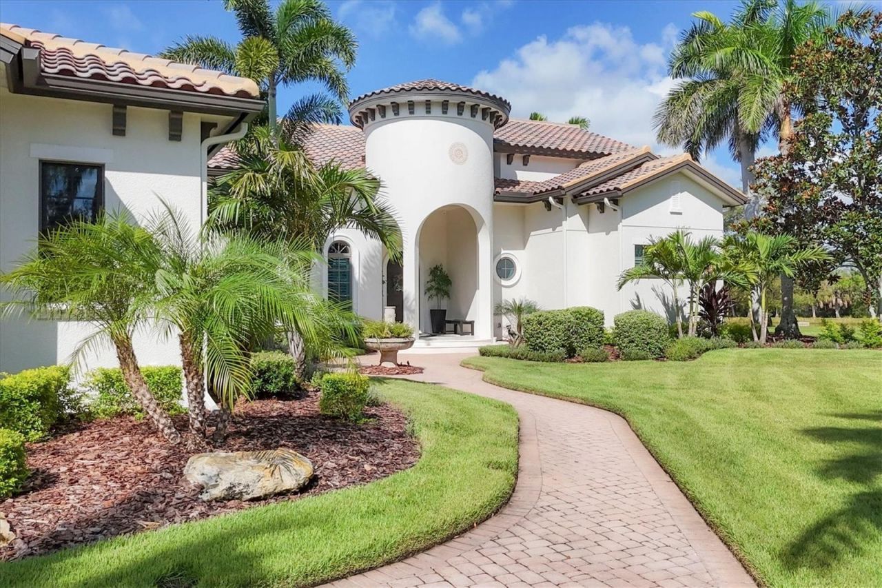 16404 Clearlake Avenue, Lakewood Ranch, FL 34202 Photo