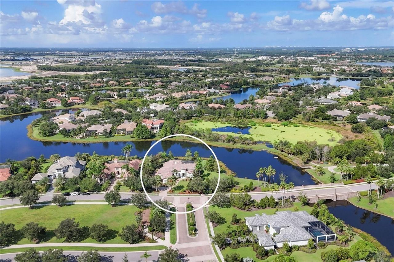 16404 Clearlake Avenue, Lakewood Ranch, FL 34202 Photo