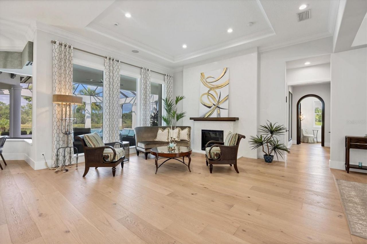 16404 Clearlake Avenue, Lakewood Ranch, FL 34202 Photo