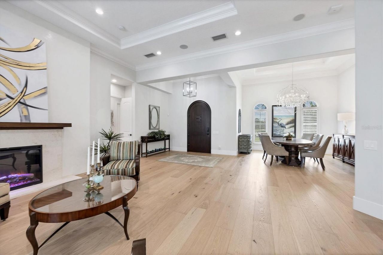 16404 Clearlake Avenue, Lakewood Ranch, FL 34202 Photo