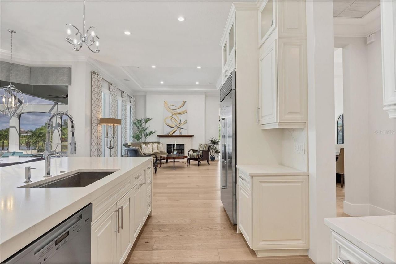 16404 Clearlake Avenue, Lakewood Ranch, FL 34202 Photo