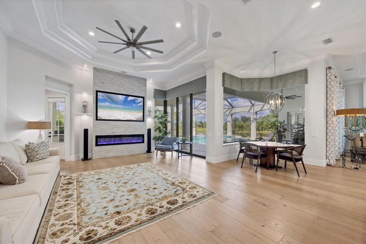 16404 Clearlake Avenue, Lakewood Ranch, FL 34202 Photo