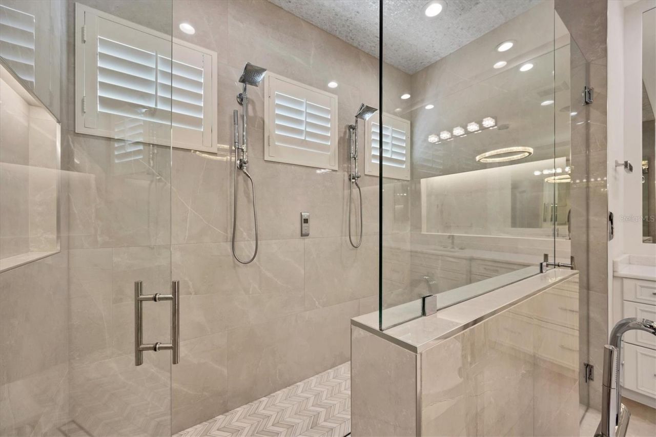 16404 Clearlake Avenue, Lakewood Ranch, FL 34202 Photo