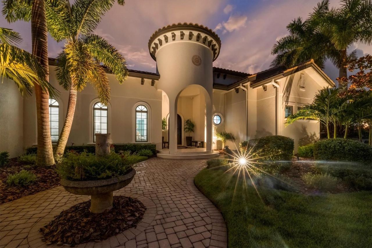 16404 Clearlake Avenue, Lakewood Ranch, FL 34202 Photo