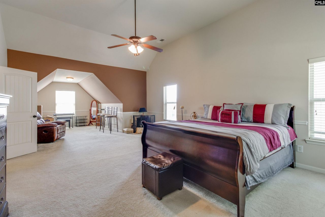 631 Twisted Oak Court Photo 16