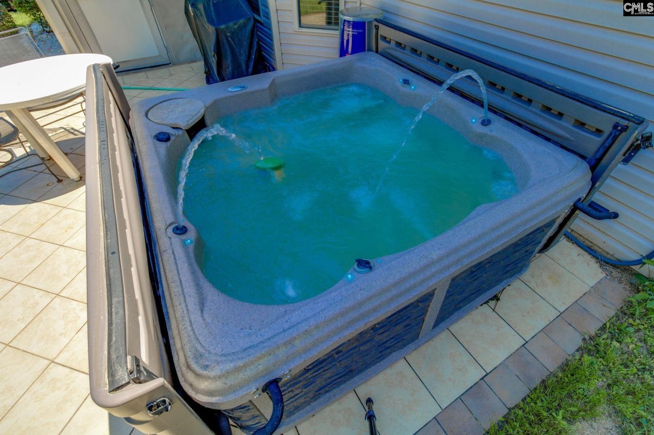 631 Twisted Oak Court Photo 25