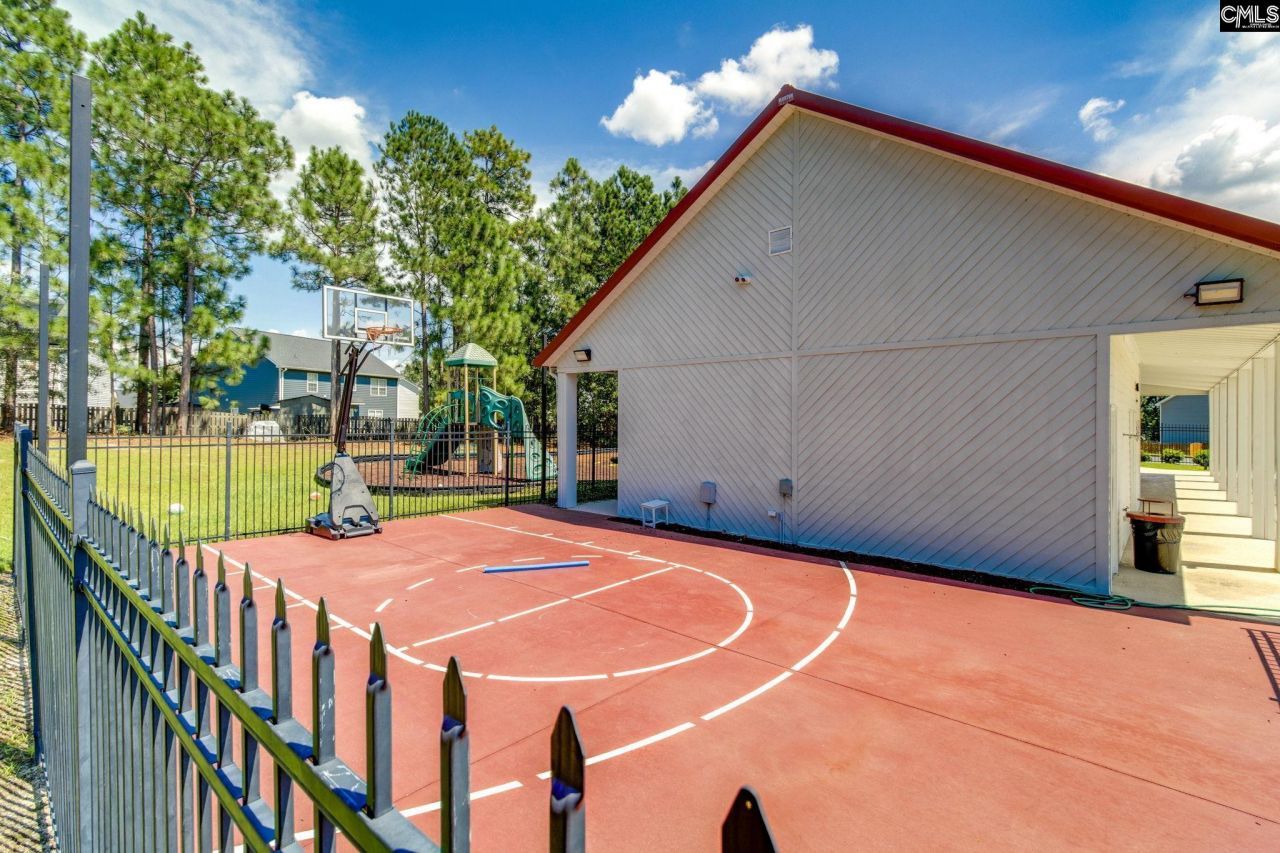 631 Twisted Oak Court Photo 29