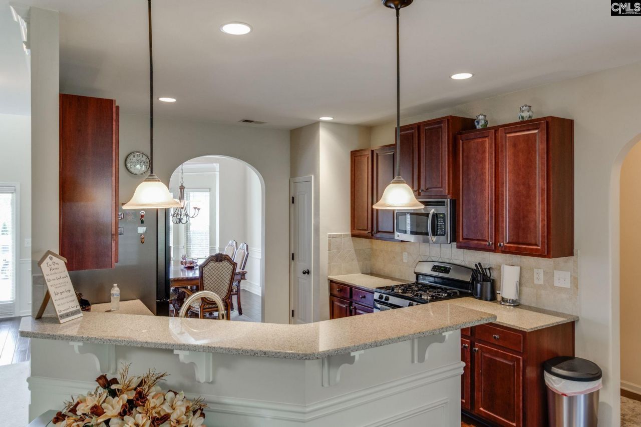 631 Twisted Oak Court Photo 6