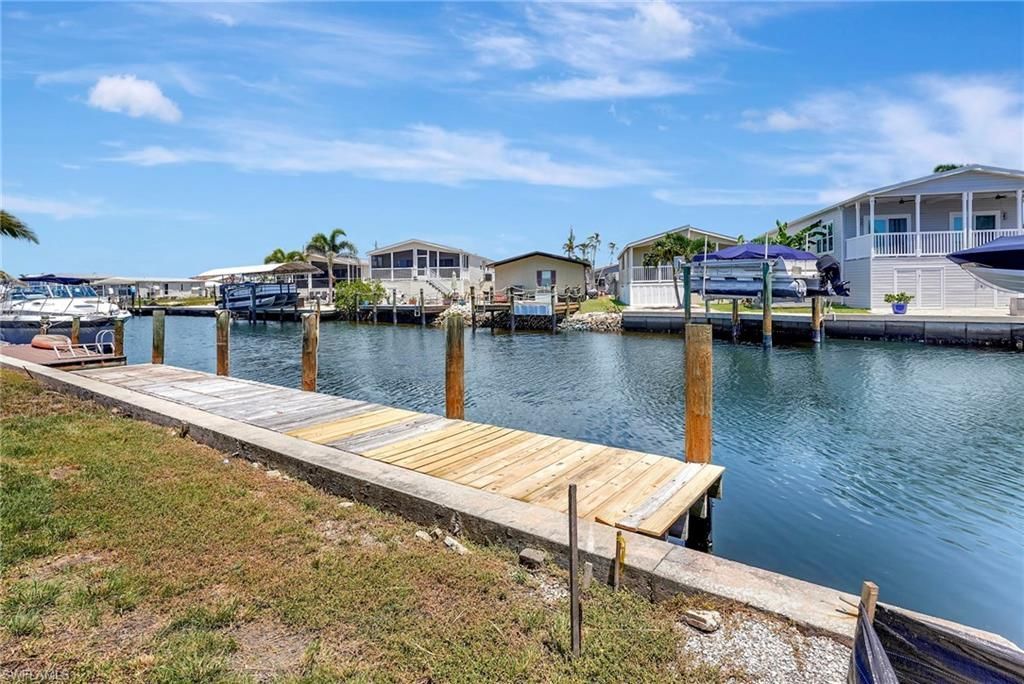 856 Oak St, Fort Myers Beach, FL 33931 Photo