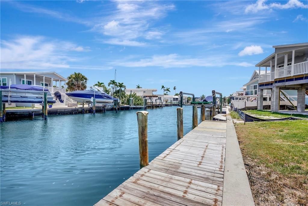 856 Oak St, Fort Myers Beach, FL 33931 Photo