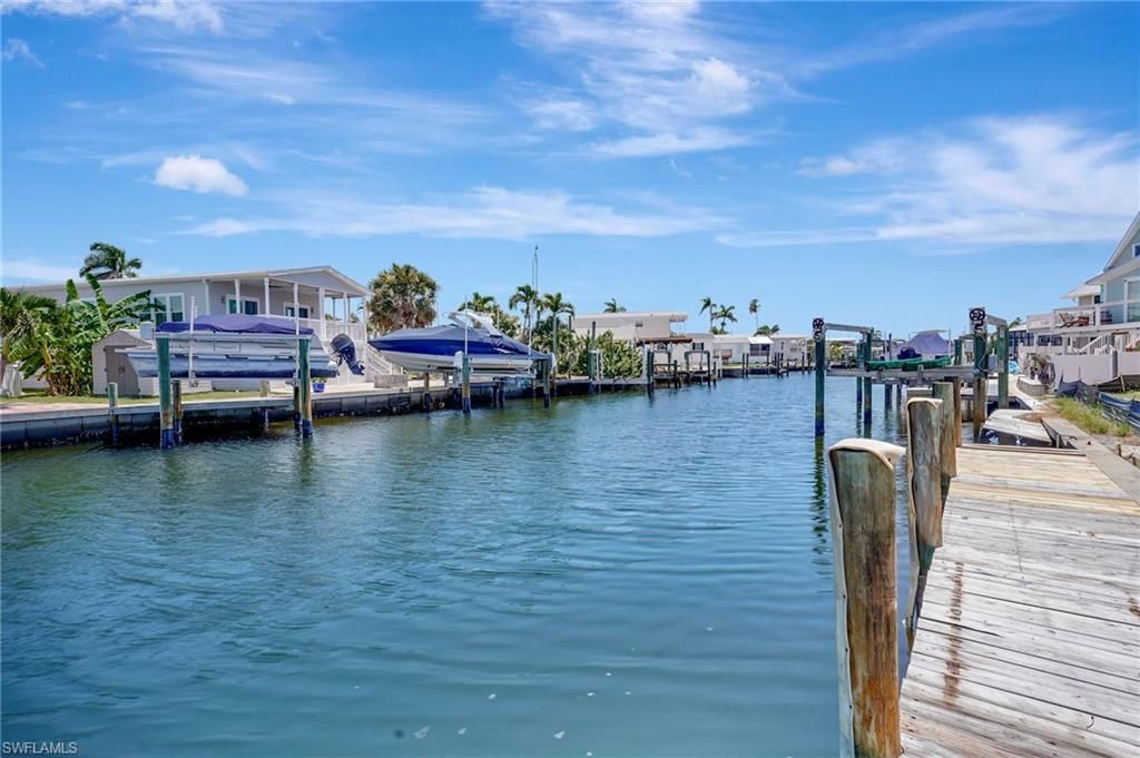 856 Oak St, Fort Myers Beach, FL 33931 Photo
