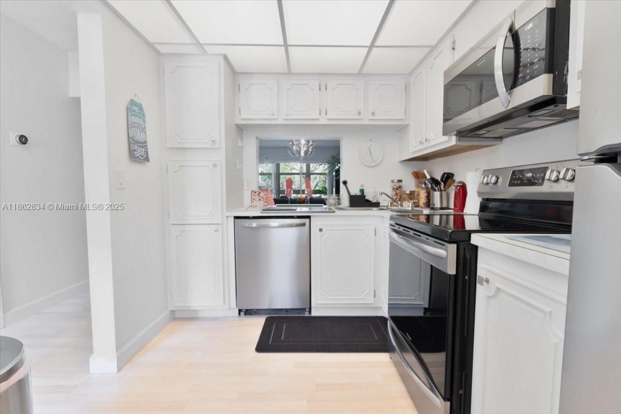 1501 S Ocean Blvd, Unit 227, Lauderdale by the Sea, FL 33062 Photo