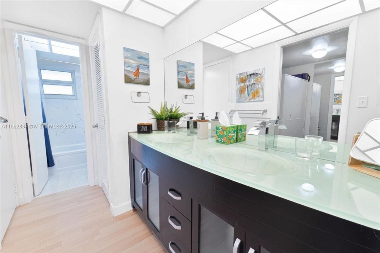 1501 S Ocean Blvd, Unit 227, Lauderdale by the Sea, FL 33062 Photo