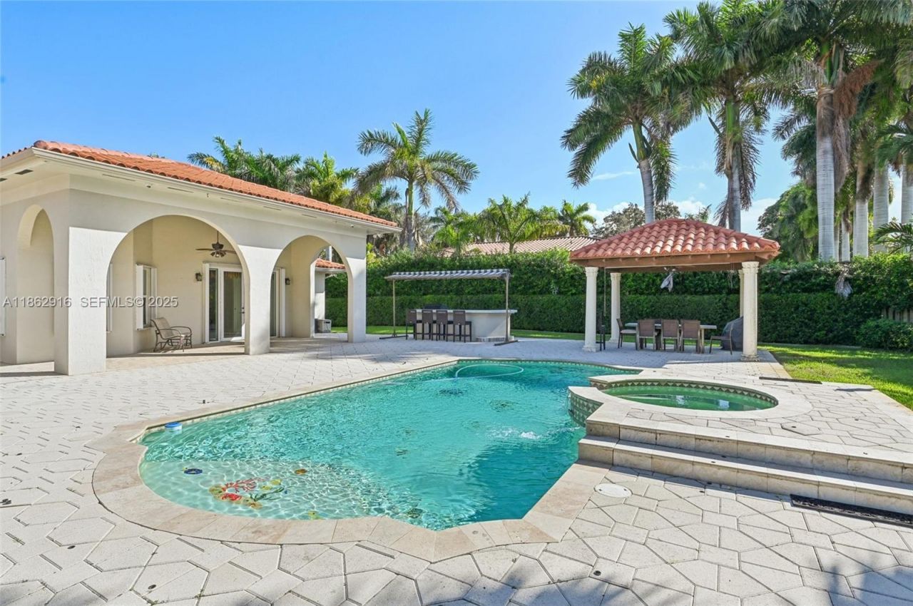 8100 SW 179th St, Palmetto Bay, FL 33157 Photo