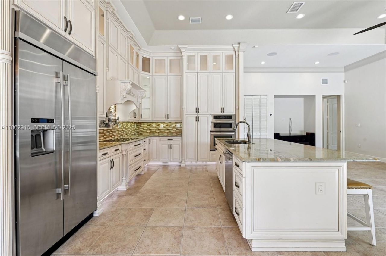 8100 SW 179th St, Palmetto Bay, FL 33157 Photo