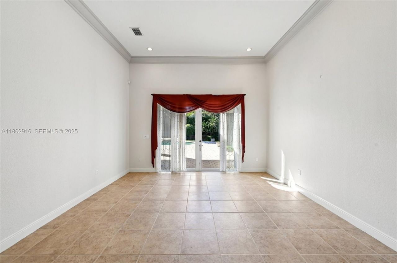 8100 SW 179th St, Palmetto Bay, FL 33157 Photo