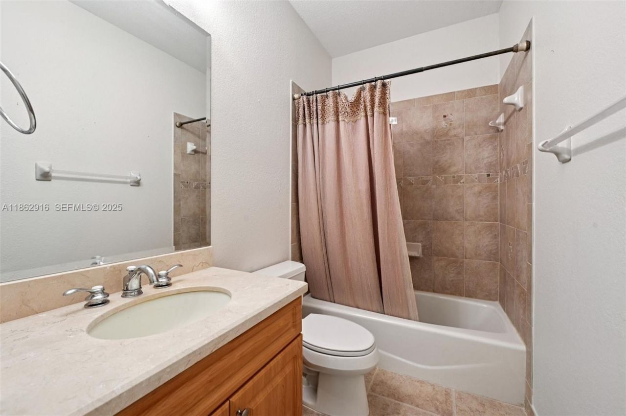 8100 SW 179th St, Palmetto Bay, FL 33157 Photo