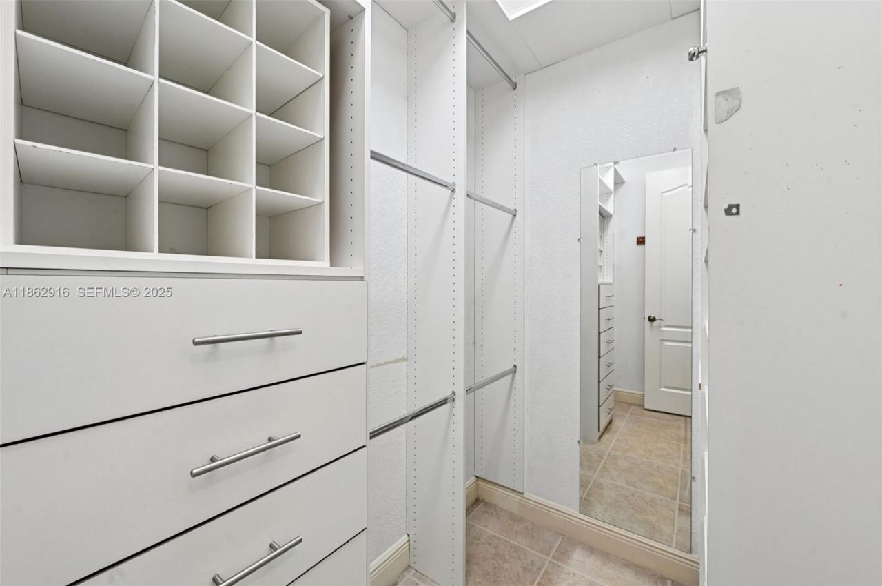 8100 SW 179th St, Palmetto Bay, FL 33157 Photo