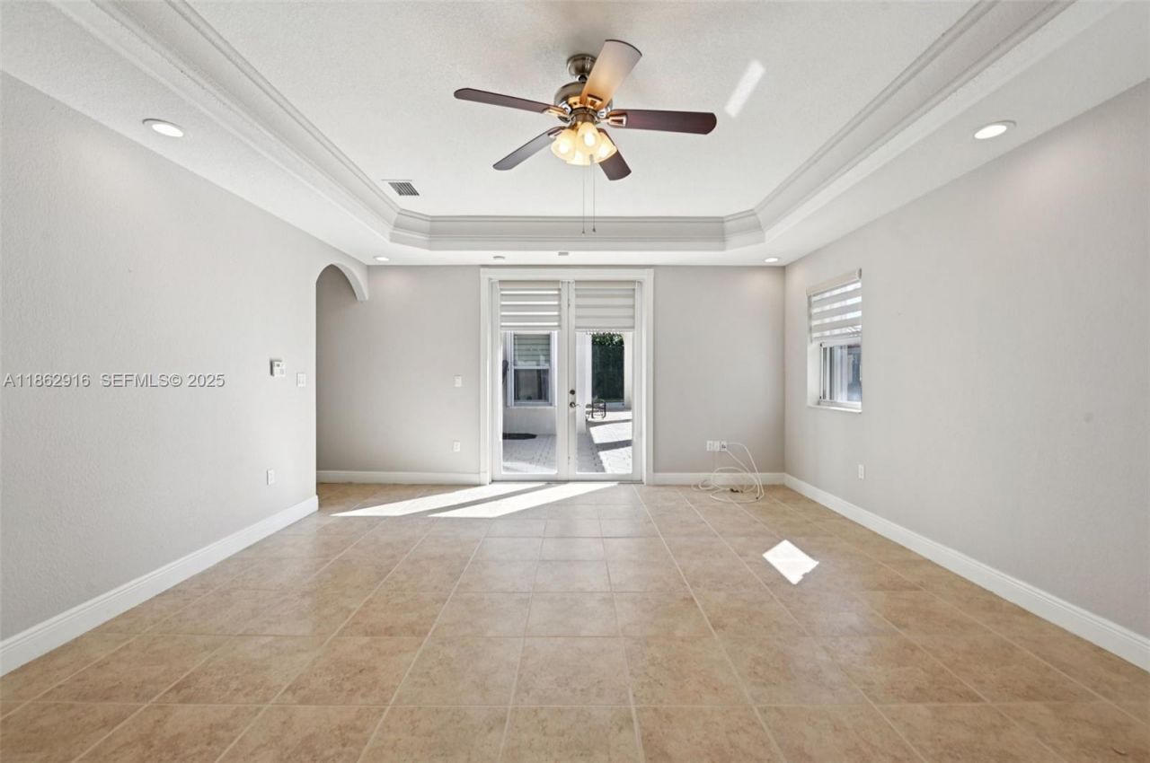 8100 SW 179th St, Palmetto Bay, FL 33157 Photo