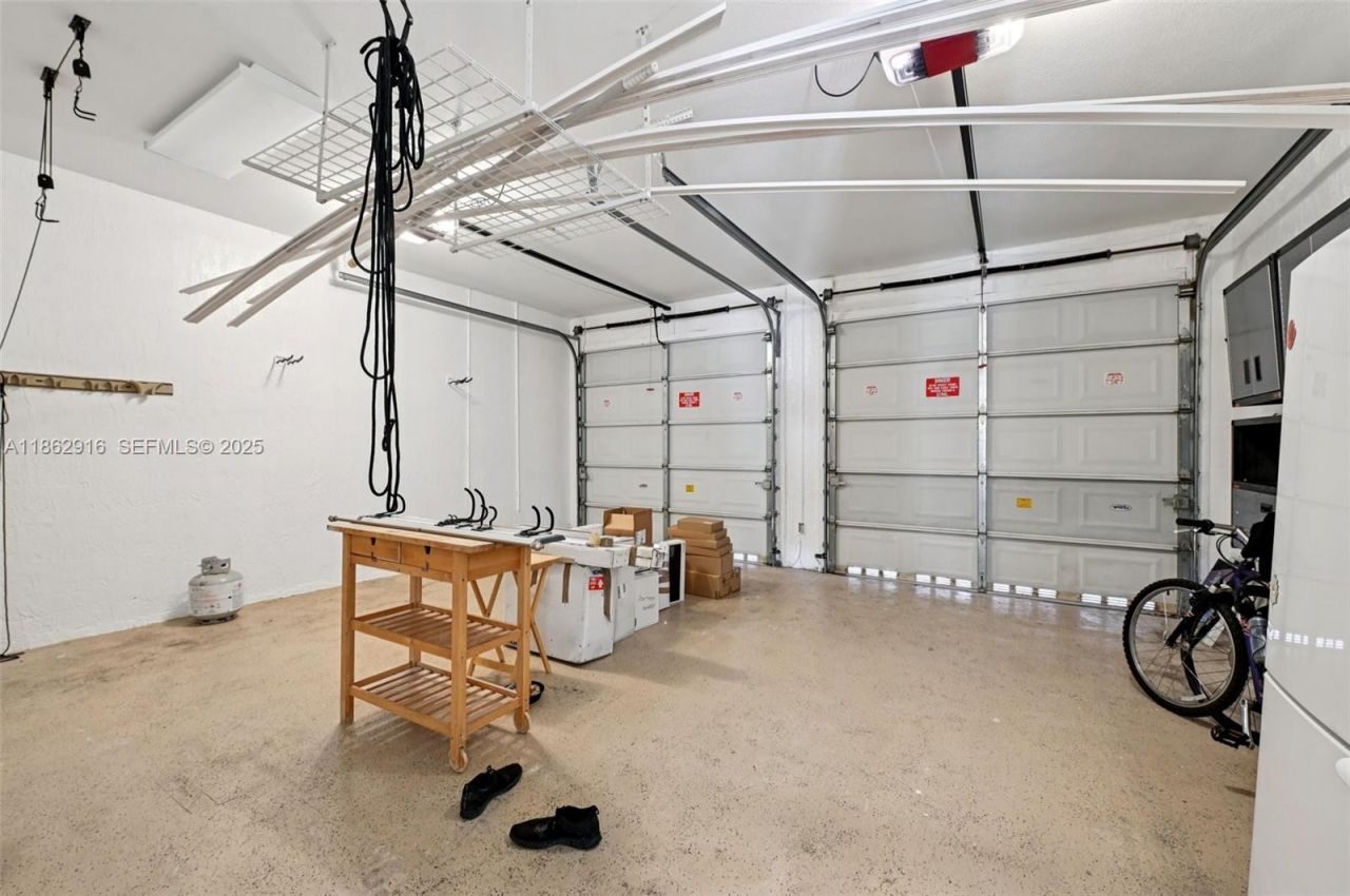 8100 SW 179th St, Palmetto Bay, FL 33157 Photo