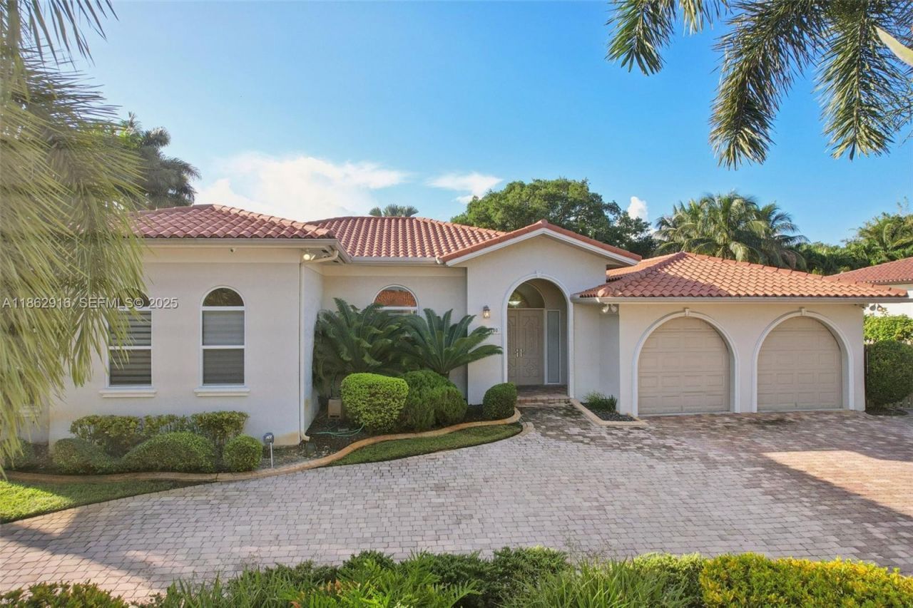 8100 SW 179th St, Palmetto Bay, FL 33157 Photo