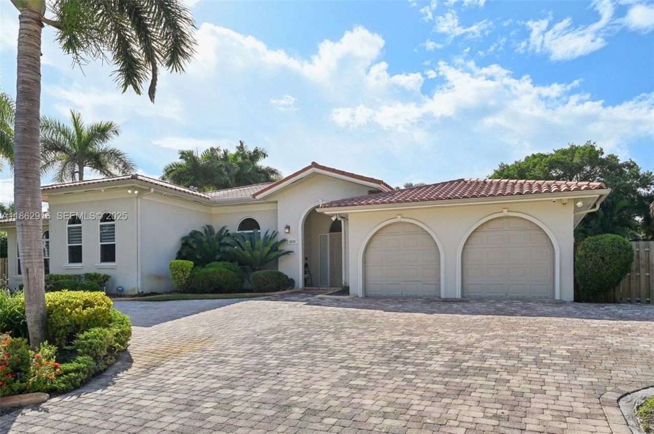 8100 SW 179th St, Palmetto Bay, FL 33157 Photo