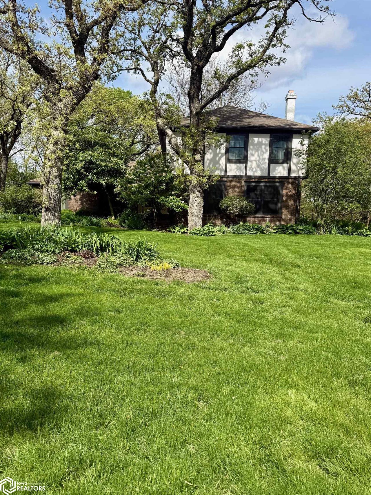 2822 Country Club Drive, Atlantic, IA 50022 Main Photo