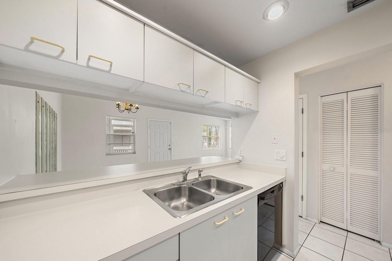 3779 59th Avenue W, Unit 1050, Bradenton, FL 34210 Photo