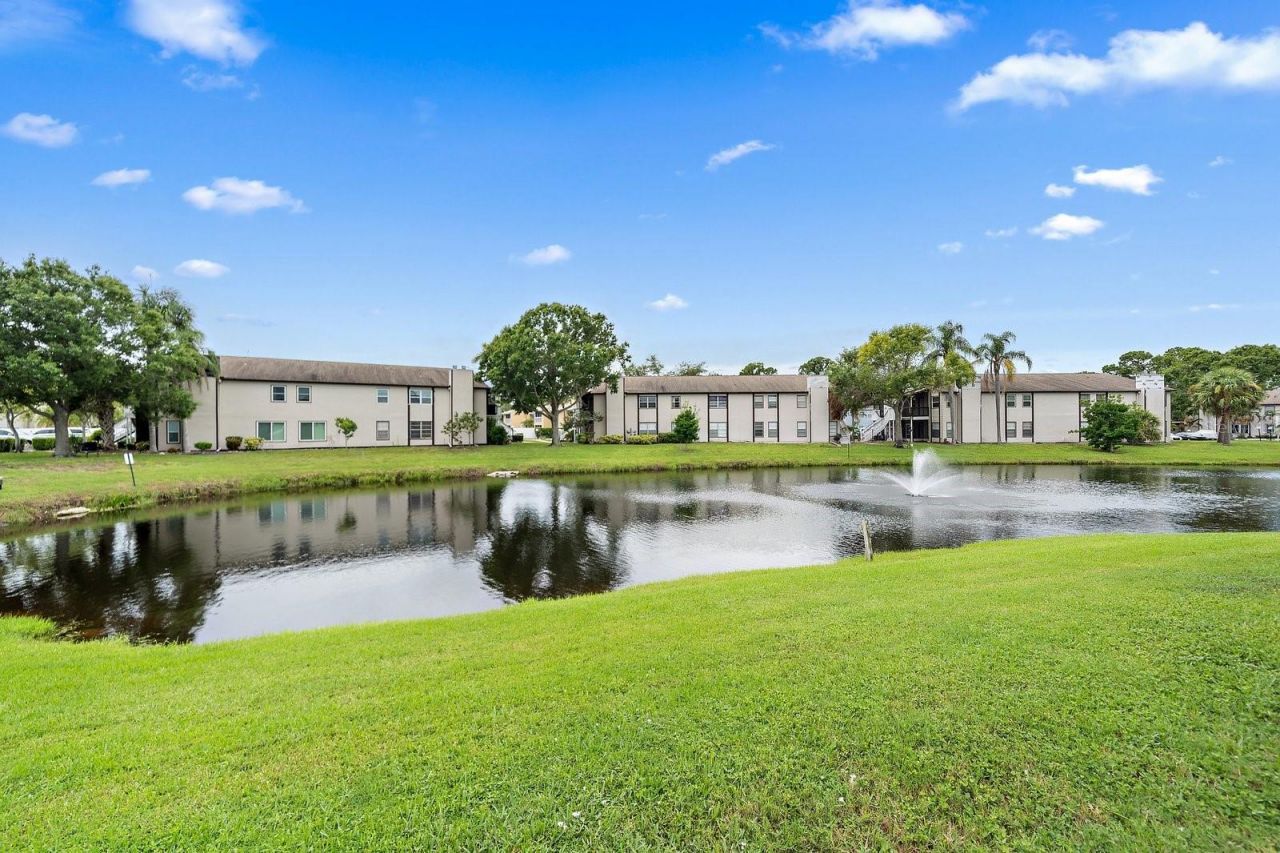 3779 59th Avenue W, Unit 1050, Bradenton, FL 34210 Photo