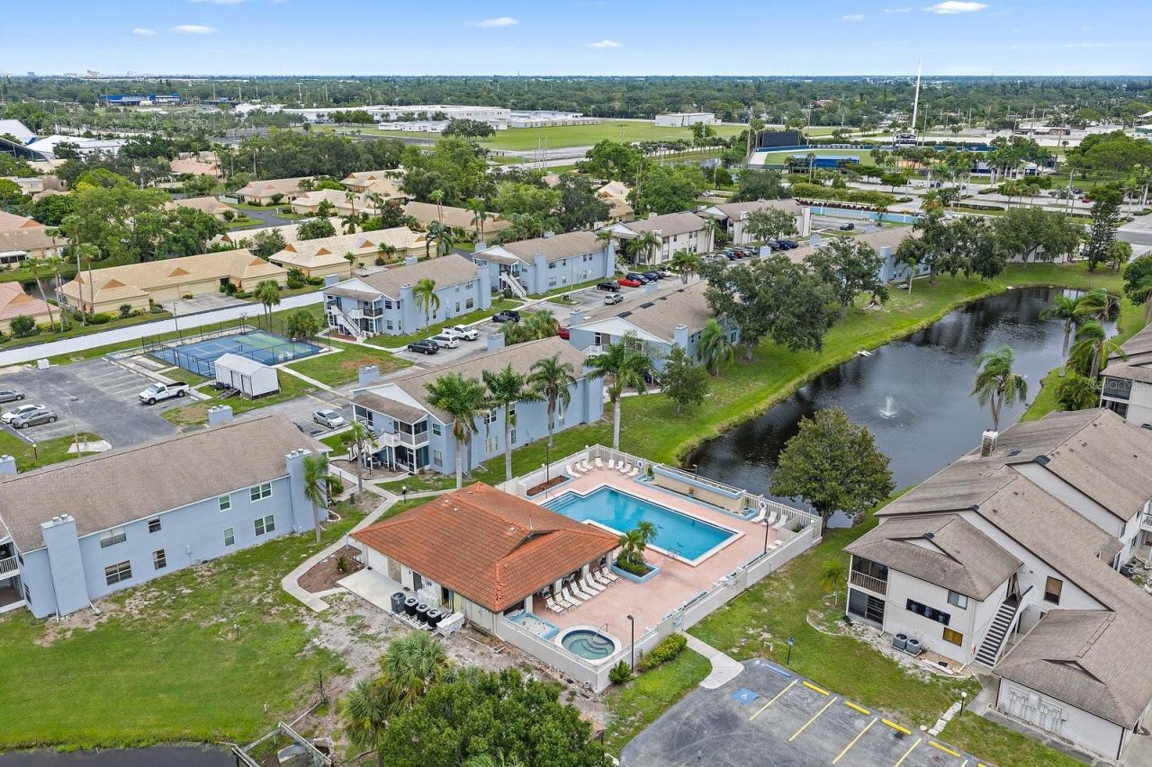 3779 59th Avenue W, Unit 1050, Bradenton, FL 34210 Photo