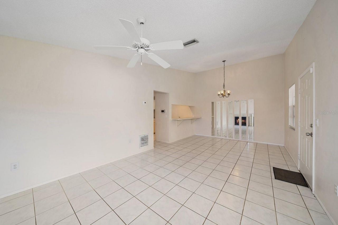 3779 59th Avenue W, Unit 1050, Bradenton, FL 34210 Photo